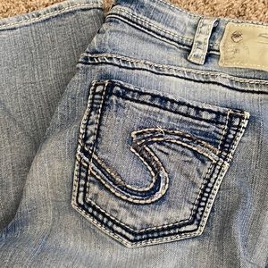 Silver Suki Jeans 32x33